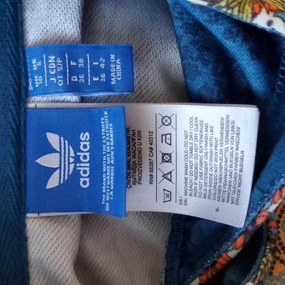 adidas Borabomix Crop Hoodie collab w/ Brazilian label The FARM Co., Small - Picture 2 of 11